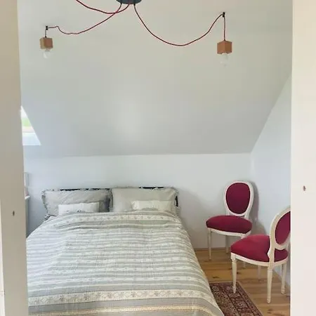 Mimi Vendeghaz Feriehus *